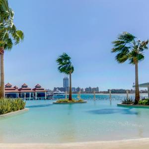 Luxury Living Suite - See und Burj AlArab Blick mit privatem Strand & Pool