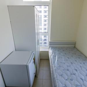 Cozy Private Rooms For Men In Tecom 2104 B Dubai 
