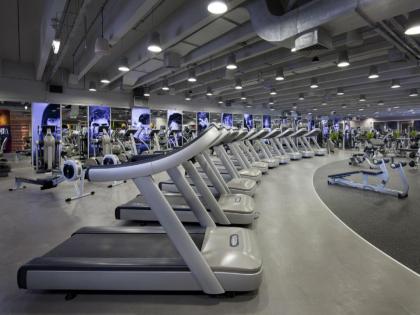 Jumeirah Emirates Towers - image 27