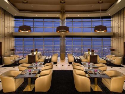 Jumeirah Emirates Towers - image 5