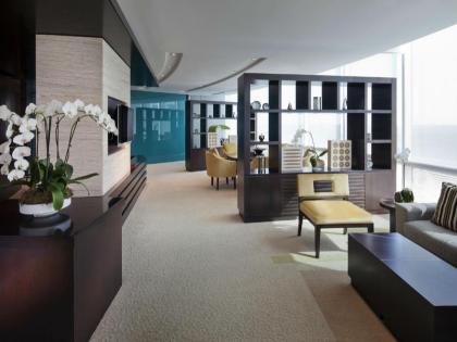 Jumeirah Emirates Towers - image 7